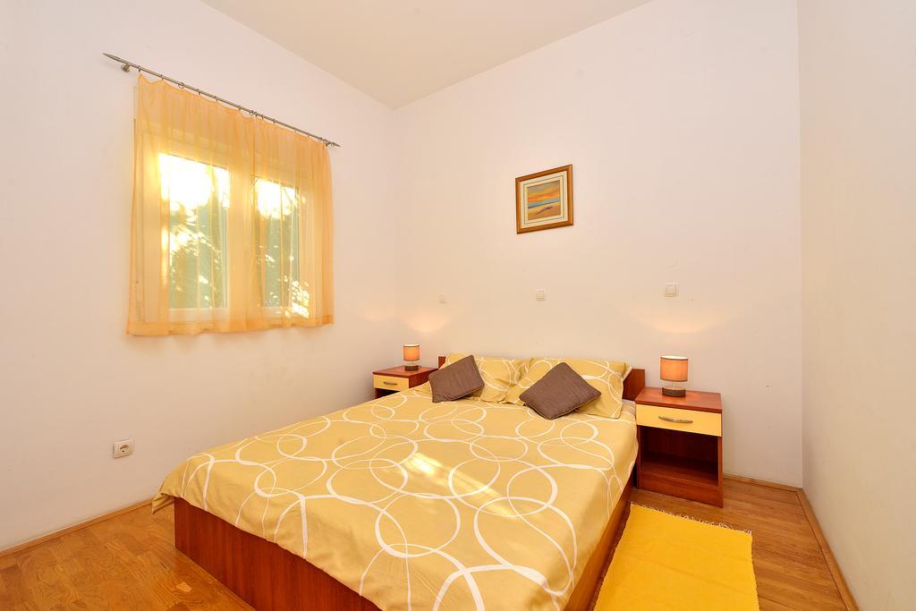 Sara Apartments Petrcane Phòng bức ảnh